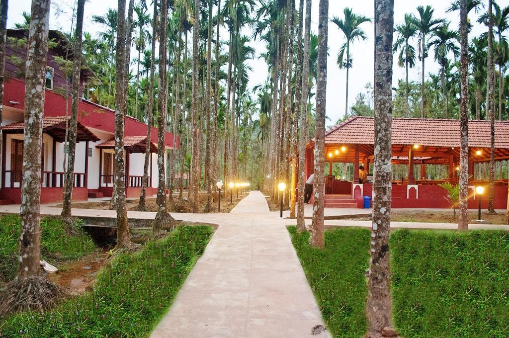 La Flora Prakruth Resort Coorg Madikeri Exterior photo