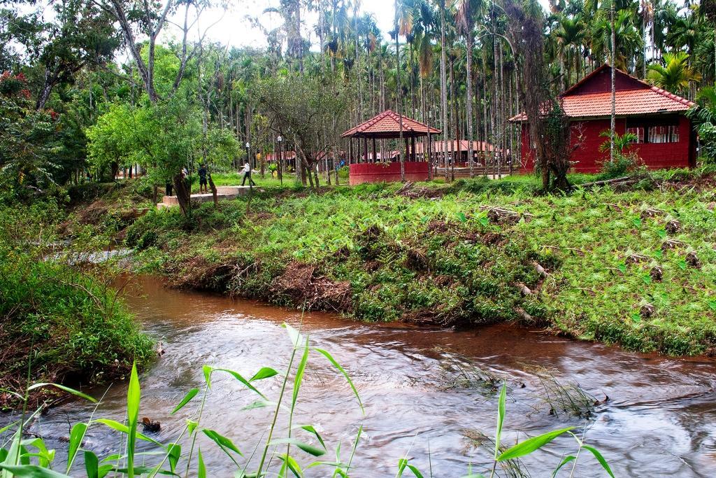 La Flora Prakruth Resort Coorg Madikeri Exterior photo